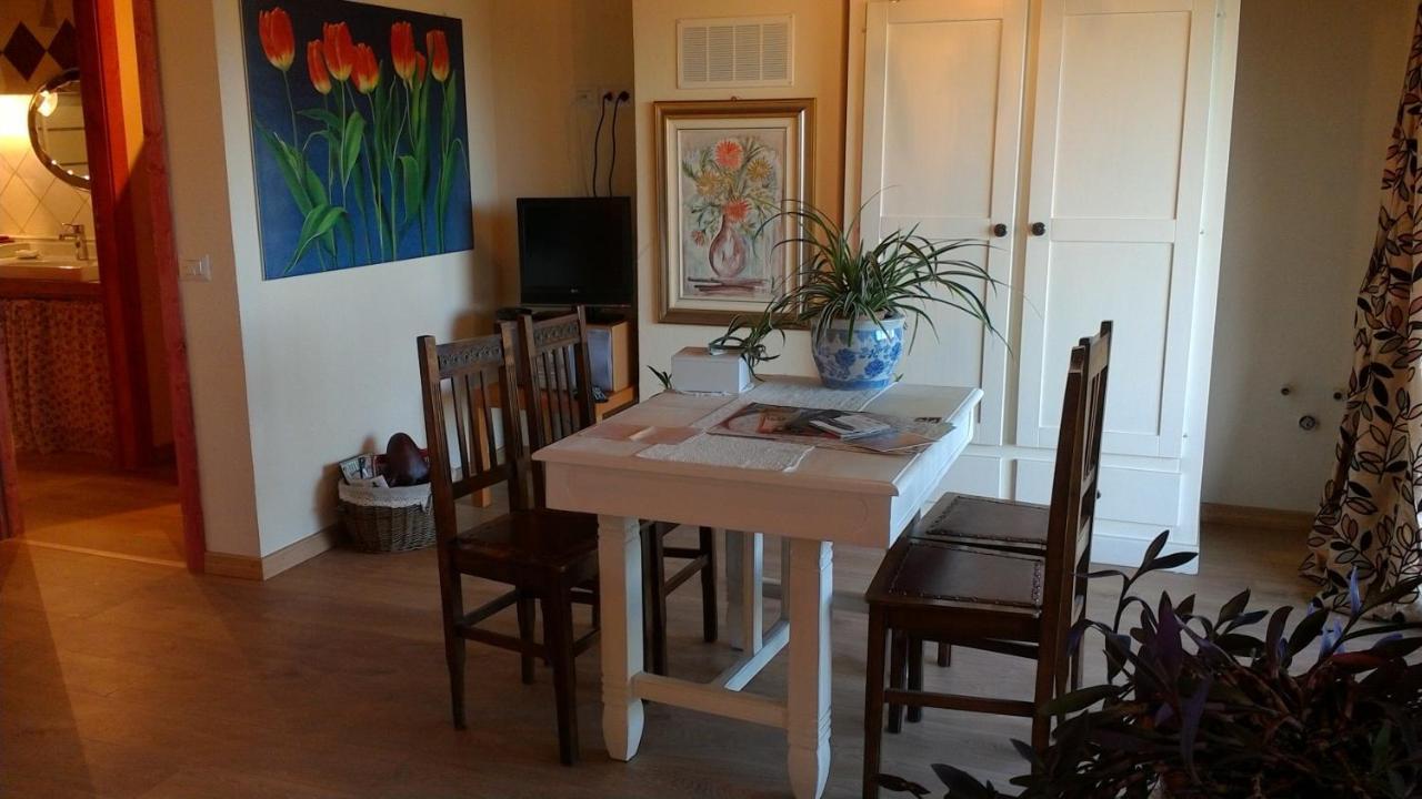 Magiche Langhe Bed & Breakfast Paroldo Ngoại thất bức ảnh