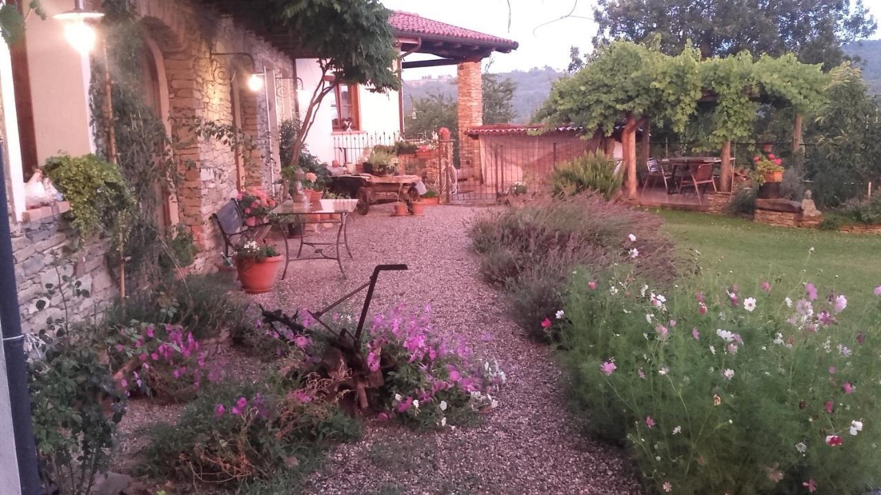 Magiche Langhe Bed & Breakfast Paroldo Ngoại thất bức ảnh